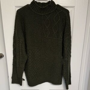 American Eagle Outfitters Turtleneck Olive Green Knit Sweater size M